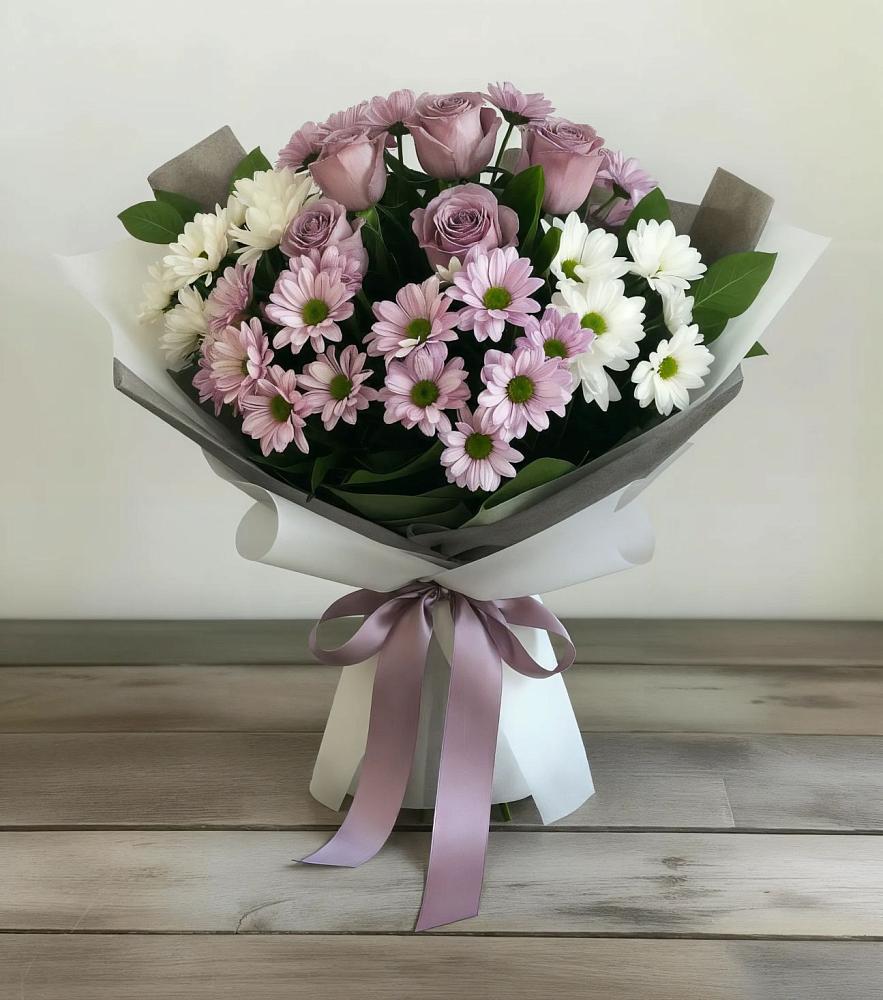 Букет цветов из: Хризантемы и Розы в Горноуральский