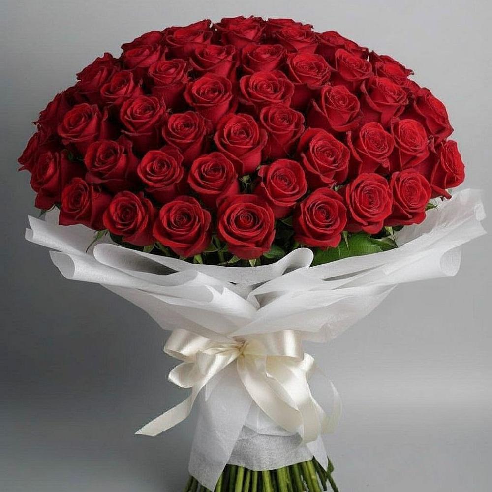 Букет 101 Красная роза Блэк Мэджик в Горноуральский