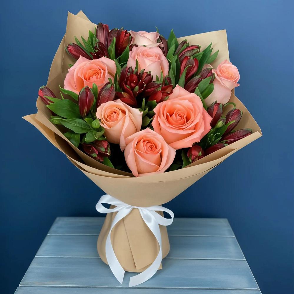 Букет цветов из: Розы и Альстромерии в Горноуральский