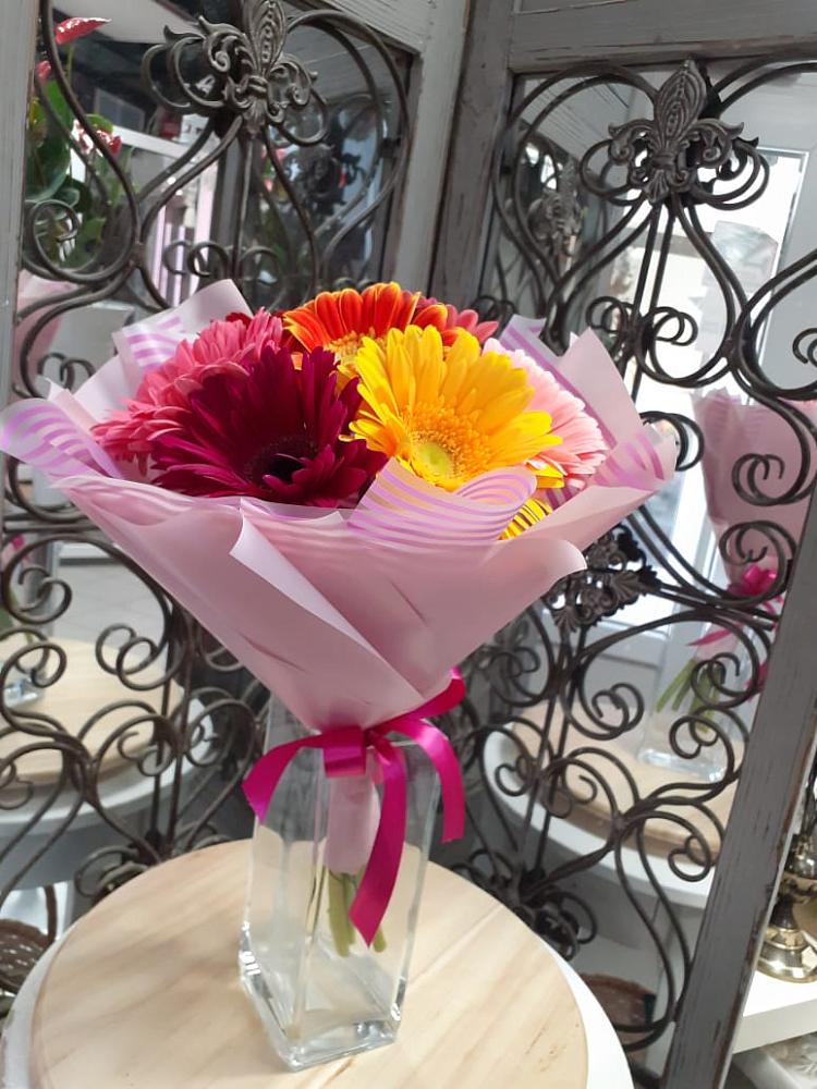 Букет цветов из: Герберы в Горноуральский