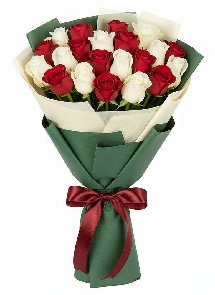 Букет Микс из красных и белых роз в Горноуральский