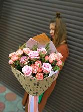 Букет цветов из:  Розы #REPLACE_PRED# Горноуральский