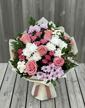 Букет цветов из:  Альстромерии, Гвоздики, Розы и Хризантемы в Горноуральский