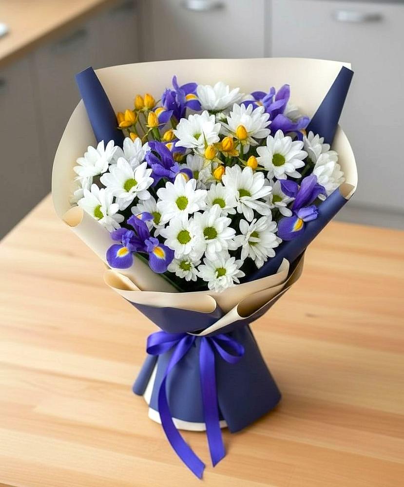 Букет цветов из: Розы, Ирисы и Хризантемы в Горноуральский