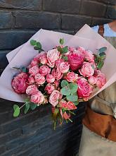 Букет цветов из:  Розы #REPLACE_PRED# Горноуральский