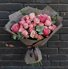 Букет цветов из:  Розы #REPLACE_PRED# Горноуральский